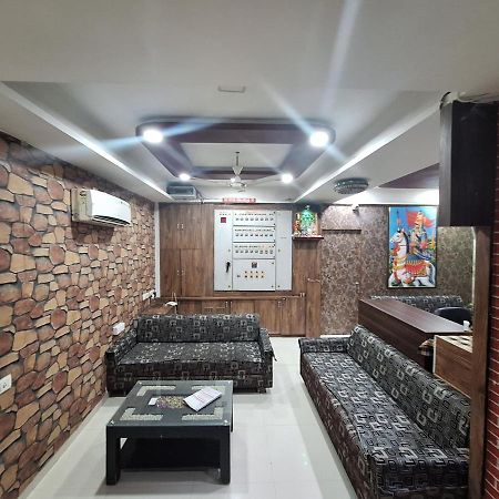 Hotel Nayan Palace Kalol Экстерьер фото